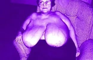 XXX Tóc vàng, vớ Shalit vào camera