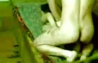 XXX Một phụ nữ da đen trong phòng thay đồ kéo gã da trắng.