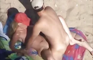 XXX Đưa một trong lỗ thành viên