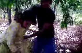 XXX Tóc dài polyublyaet hậu môn