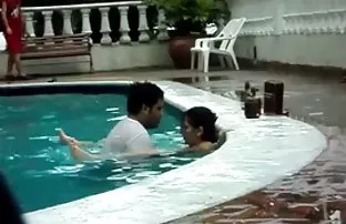 XXX Hai Tình quyến rũ một chàng trai