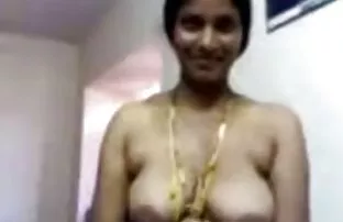 XXX Con hư đốn với lưỡi của họ pisechki