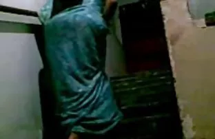 XXX Một đám đông của người da đen tóc vàng