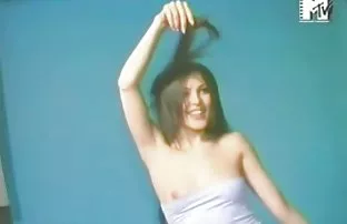 XXX Cháy da, da đen đánh trong hậu môn trên giường